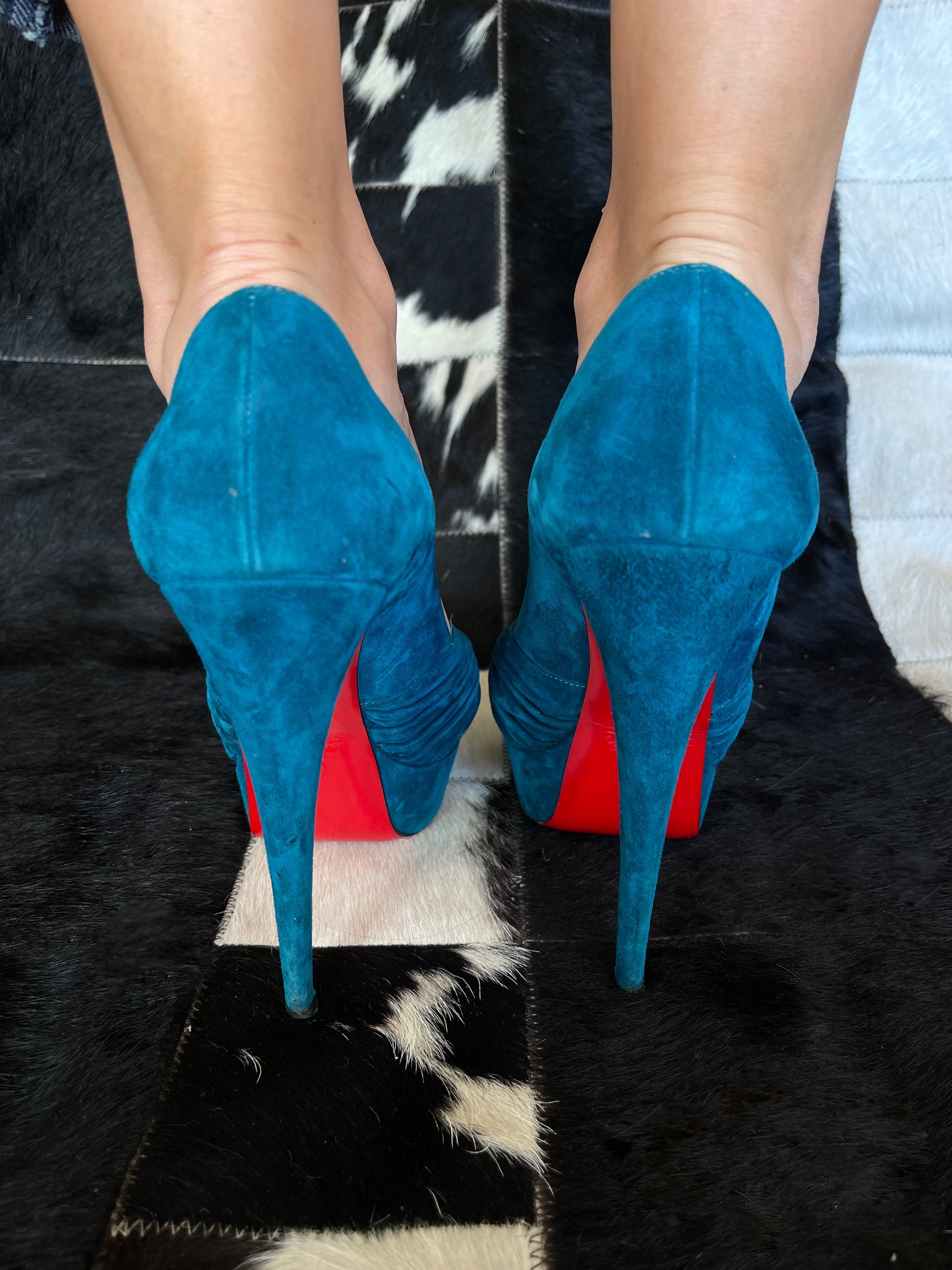 CHRISTIAN LOUBOUTIN