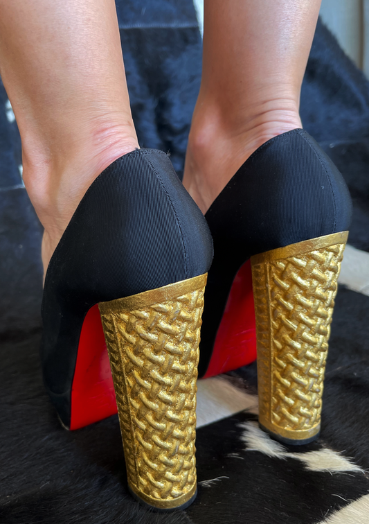 CHRISTIAN LOUBOUTIN